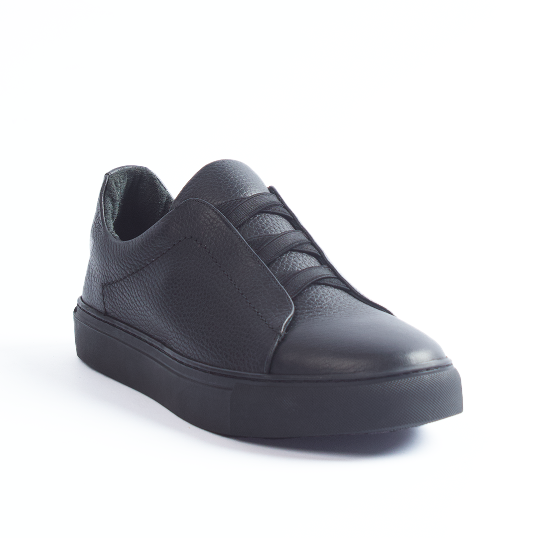 Black Tennis Sneakers