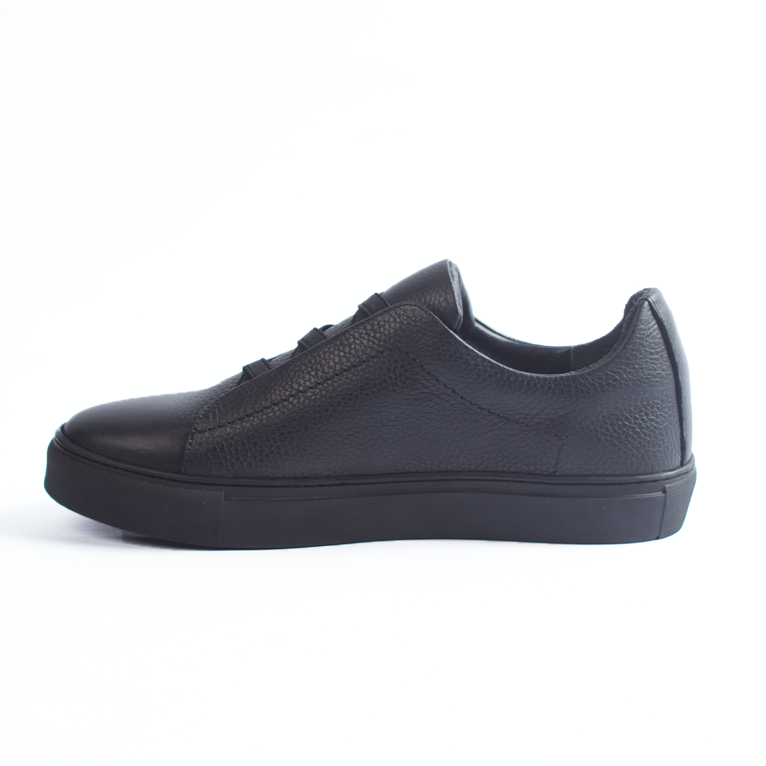 Black Tennis Sneakers