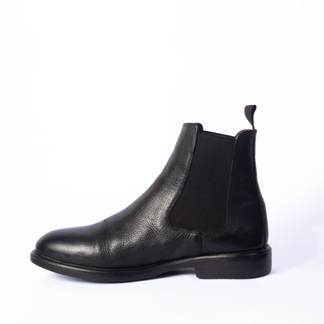 Plain Black Chelsea Boots