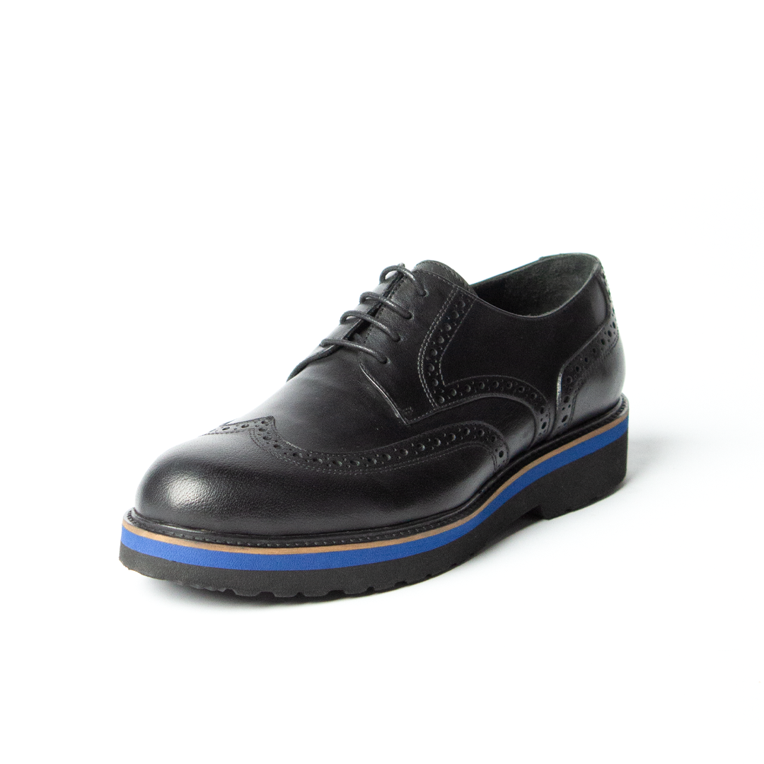Classic Black Striped Shoes