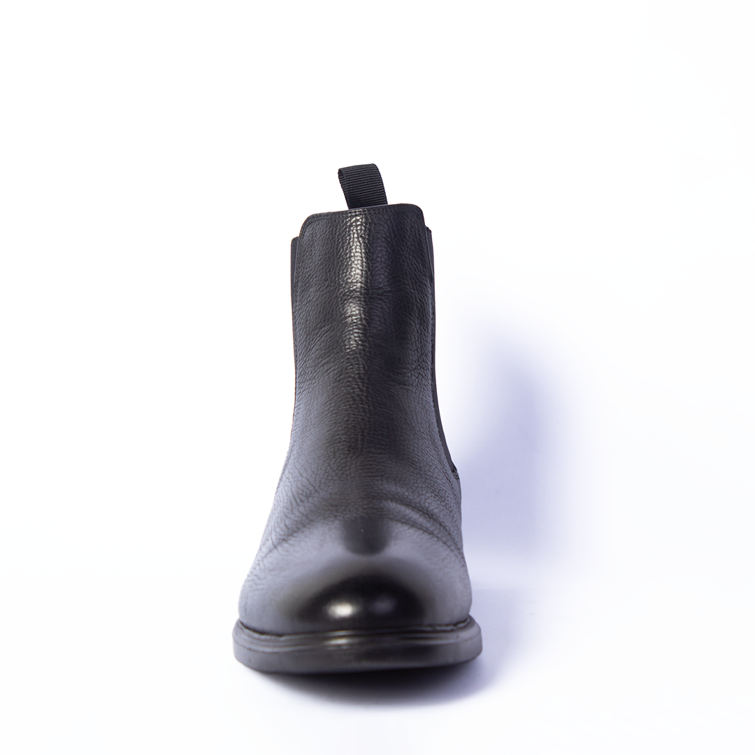 Plain Black Chelsea Boots