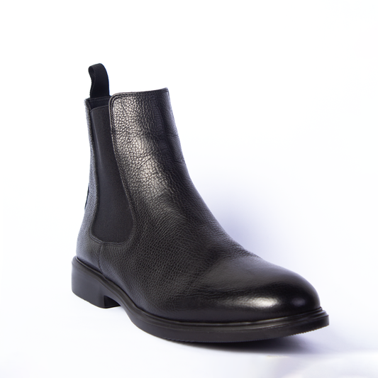 Plain Black Chelsea Boots