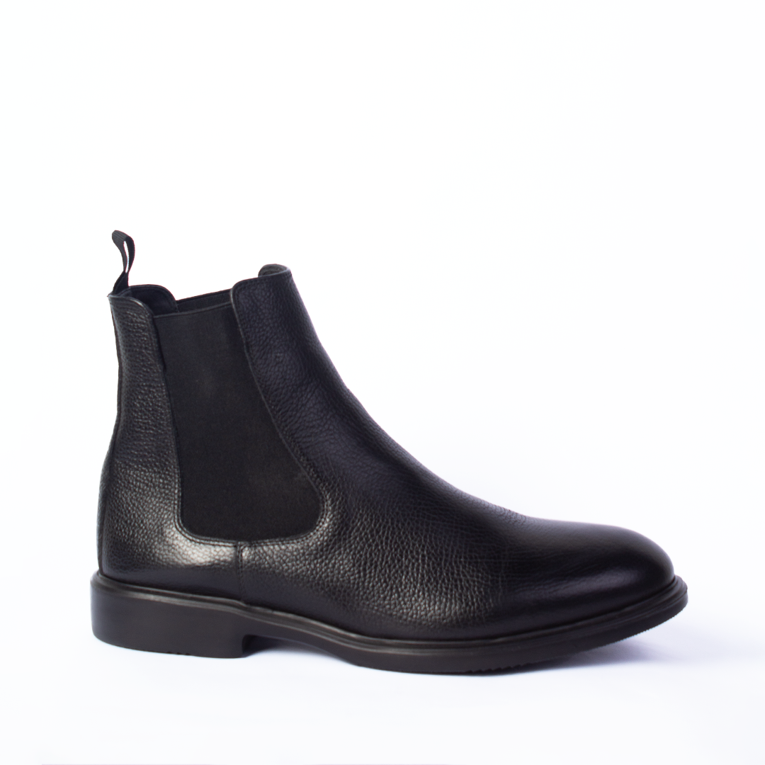 Plain Black Chelsea Boots